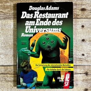 Das Restaurant amEnde des Universums Paperback‎ Book